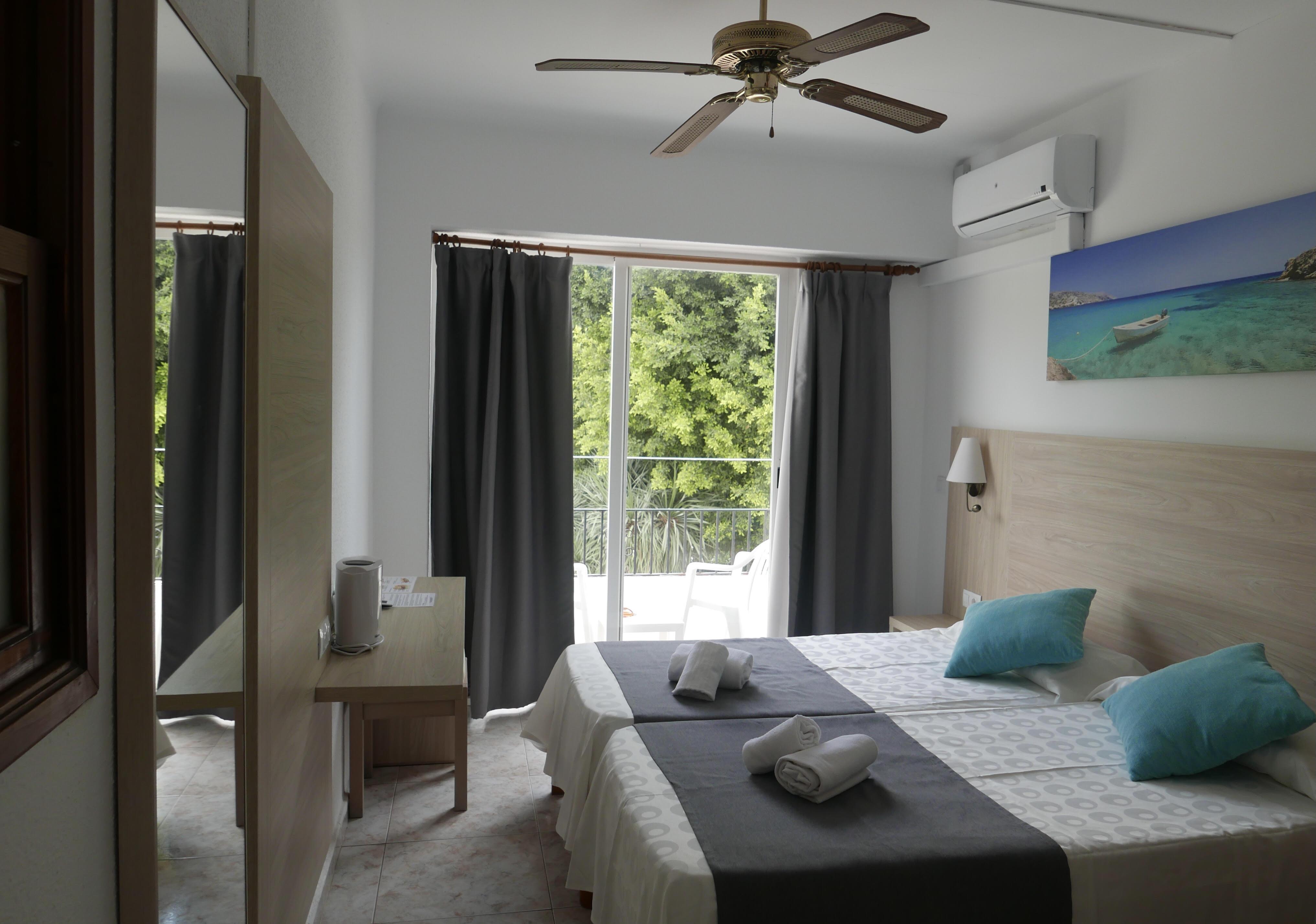 Hotel Antares Cala D´Or エクステリア 写真