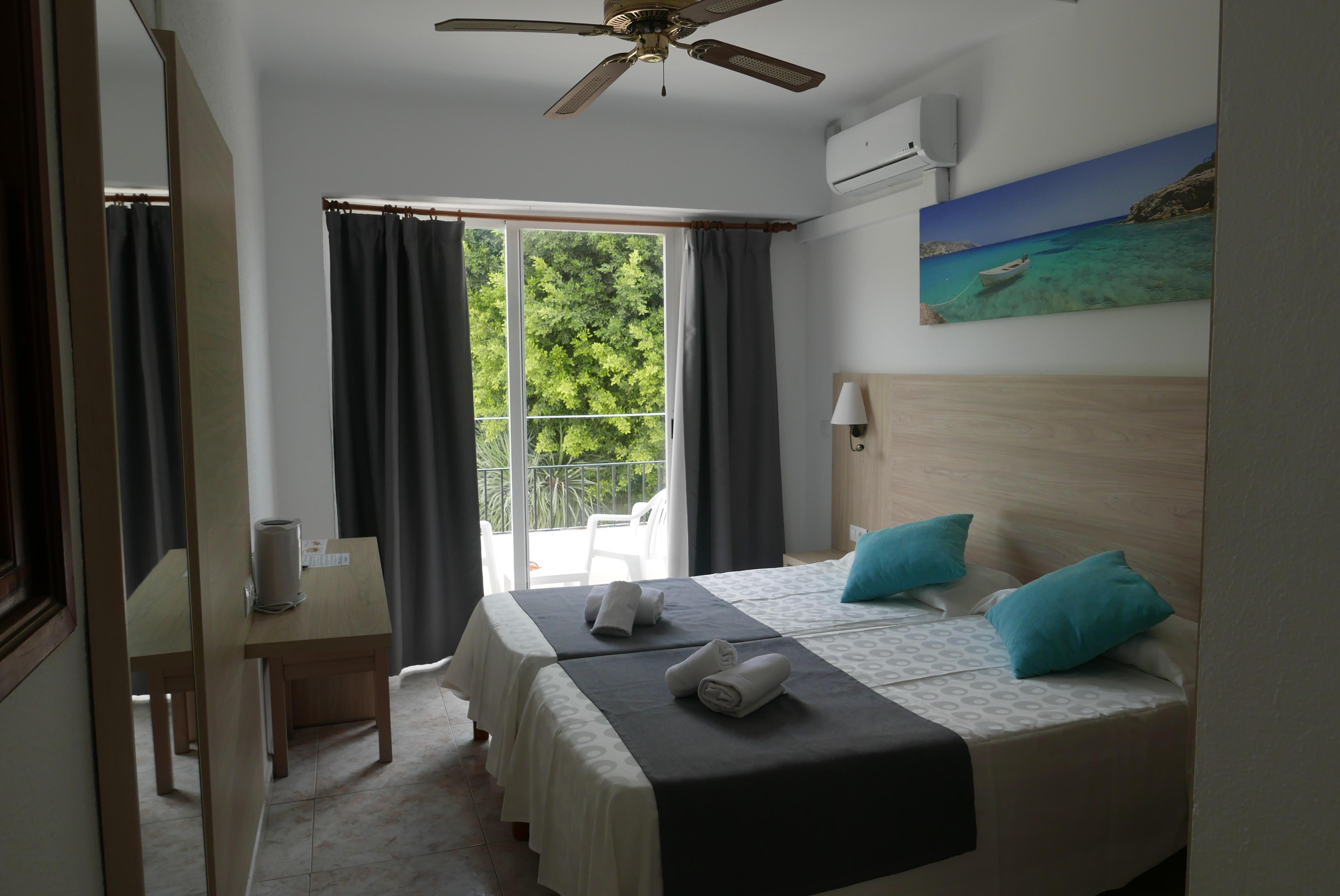 Hotel Antares Cala D´Or エクステリア 写真