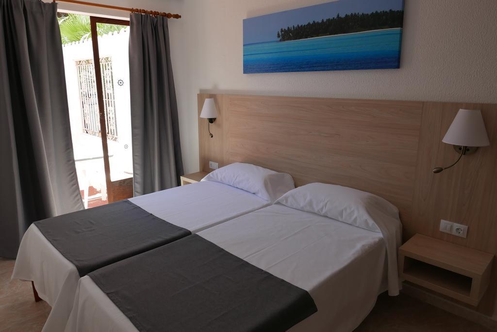 Hotel Antares Cala D´Or エクステリア 写真
