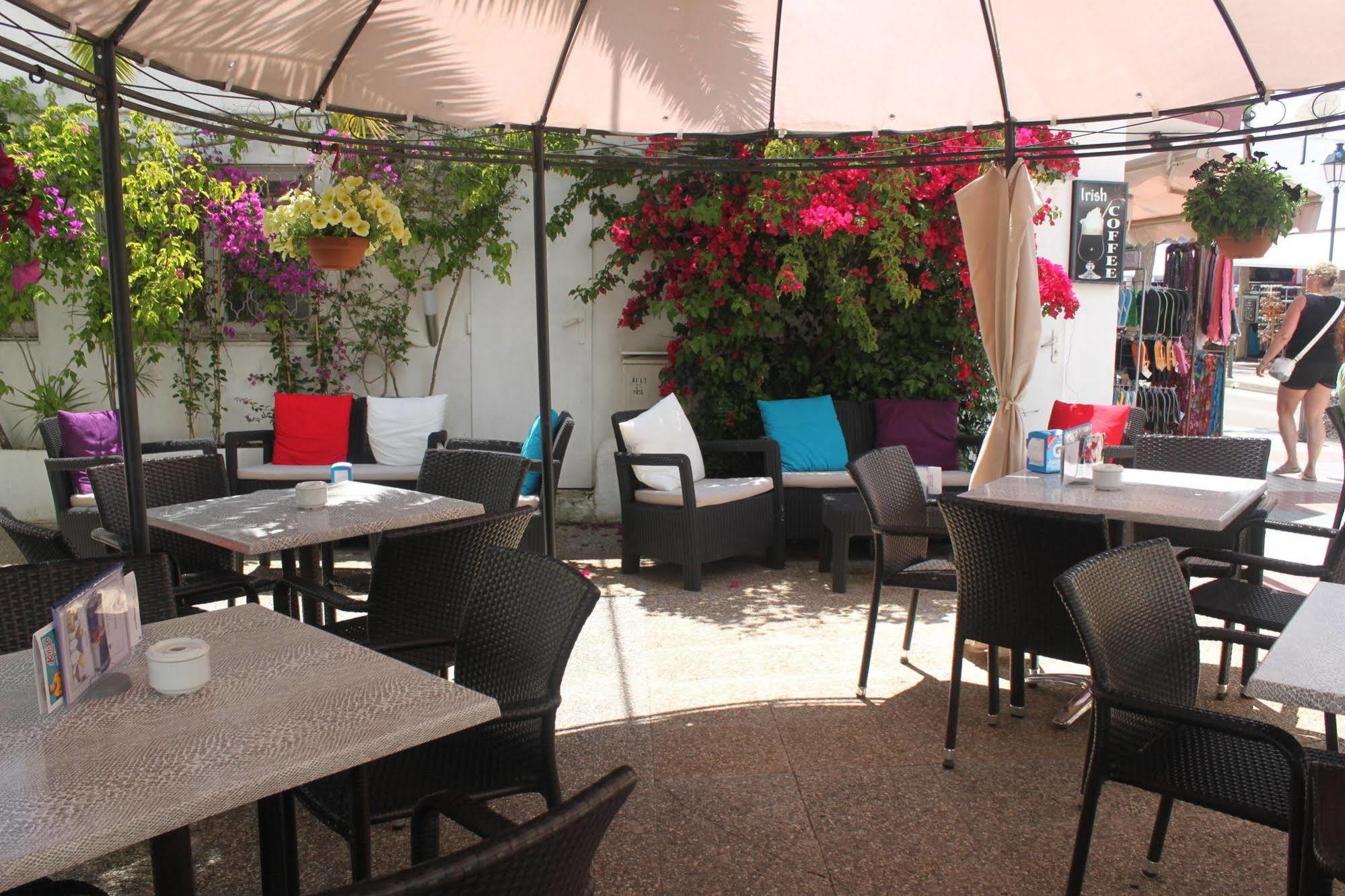 Hotel Antares Cala D´Or エクステリア 写真